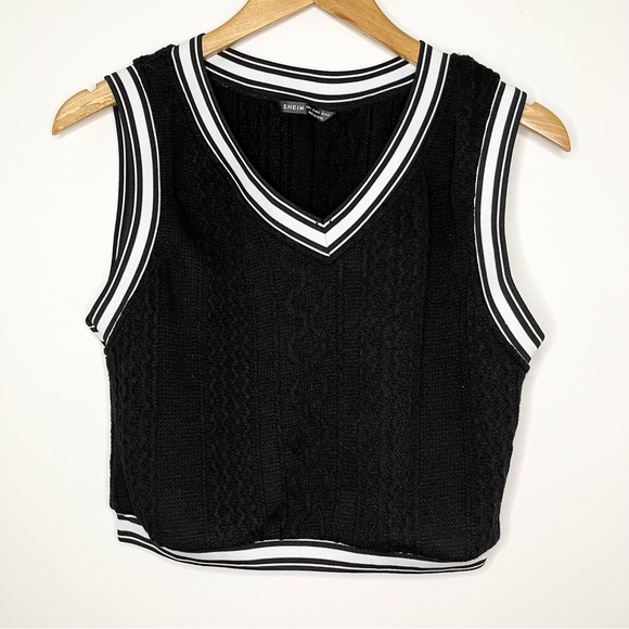 Varsity Striped Cropped Sweater Vest - Picture 4 of 11